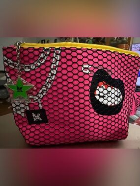 Kiehls nwot Pink Patterned Women's Zip Pouch